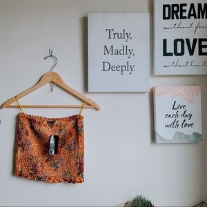 Fashion nova floral scent velvet crop top